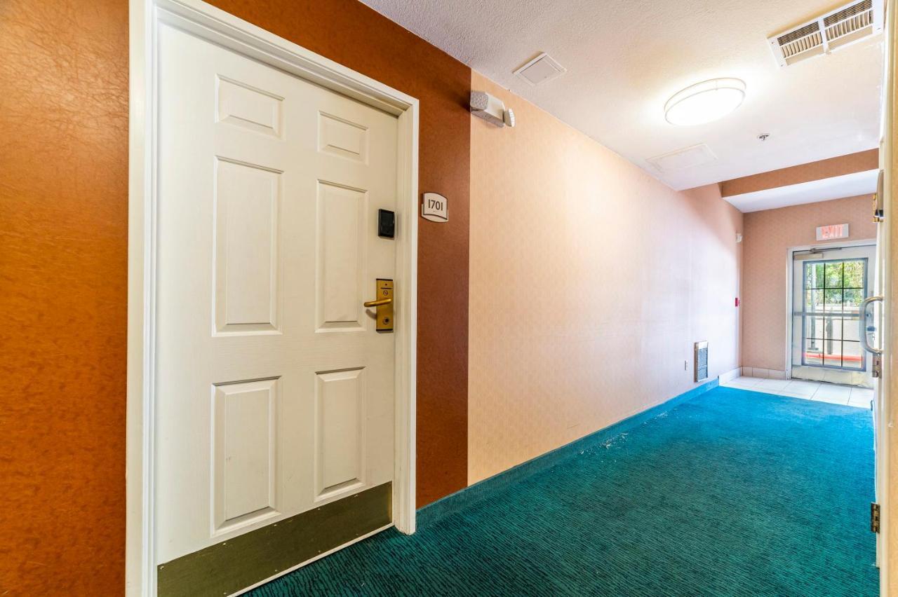 Metro Phx Downstairs Studio Sleeps 4 Ada Accessible فينيكس المظهر الخارجي الصورة